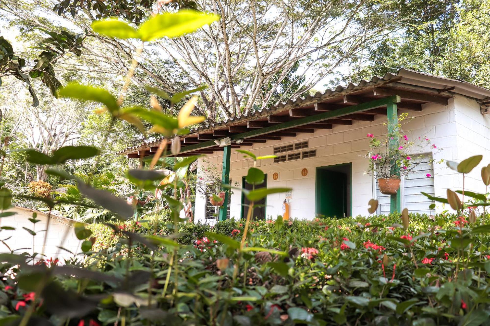 Los Colores Ecoparque Doradal Extérieur photo